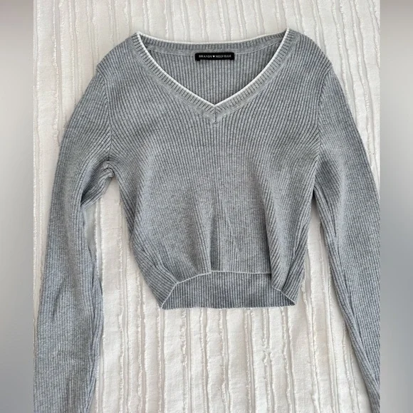 Brandy Melville Gray Ribbed Long Sleeve Top - Picture 1 of 5